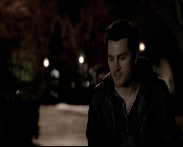 VampireDiariesWorld-dot-org_5x19ManOnFire1577.jpg