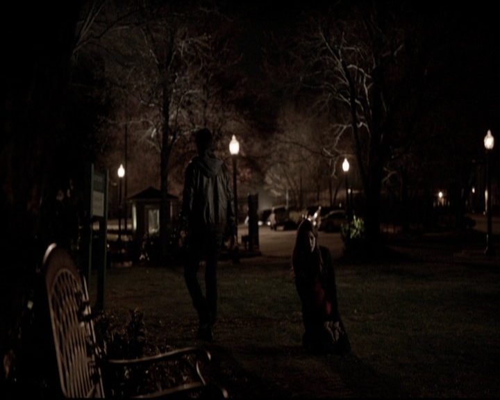 VampireDiariesWorld-dot-org_5x19ManOnFire1582.jpg