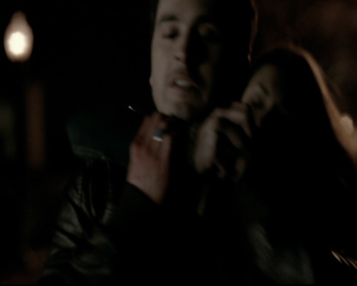 VampireDiariesWorld-dot-org_5x19ManOnFire1586.jpg VampireDiariesWorld-dot-org_5x19ManOnFire1586.jpg