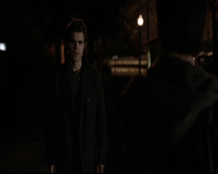 VampireDiariesWorld-dot-org_5x19ManOnFire1600.jpg