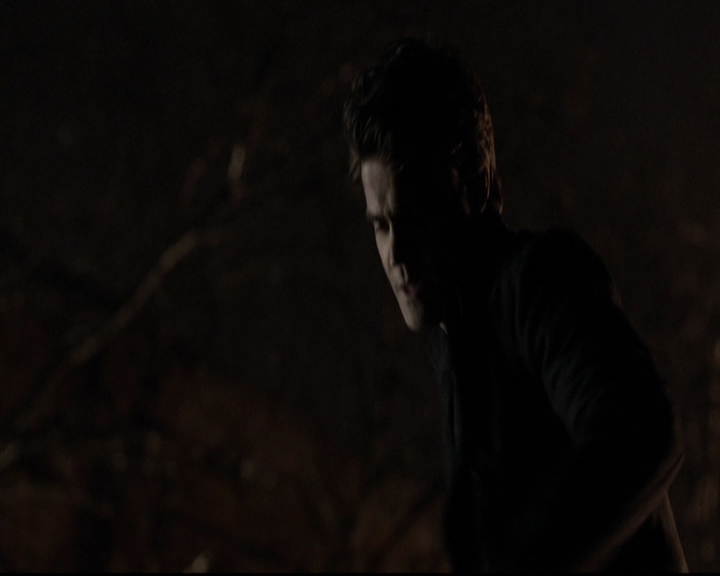 VampireDiariesWorld-dot-org_5x19ManOnFire1616.jpg