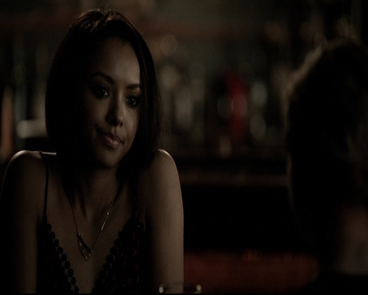 VampireDiariesWorld-dot-org_5x19ManOnFire1637.jpg