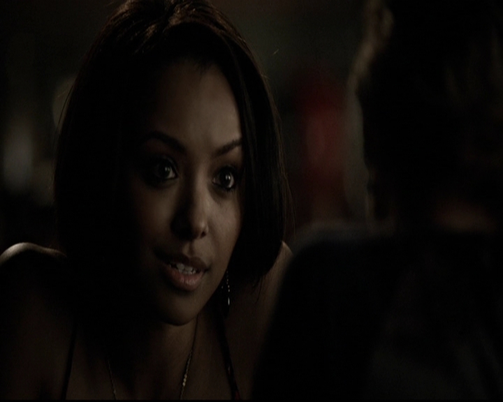 VampireDiariesWorld-dot-org_5x19ManOnFire1651.jpg
