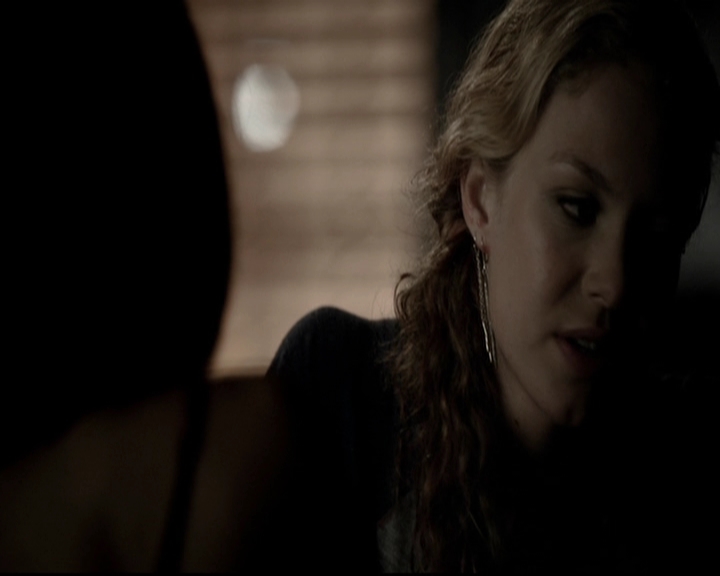 VampireDiariesWorld-dot-org_5x19ManOnFire1663.jpg