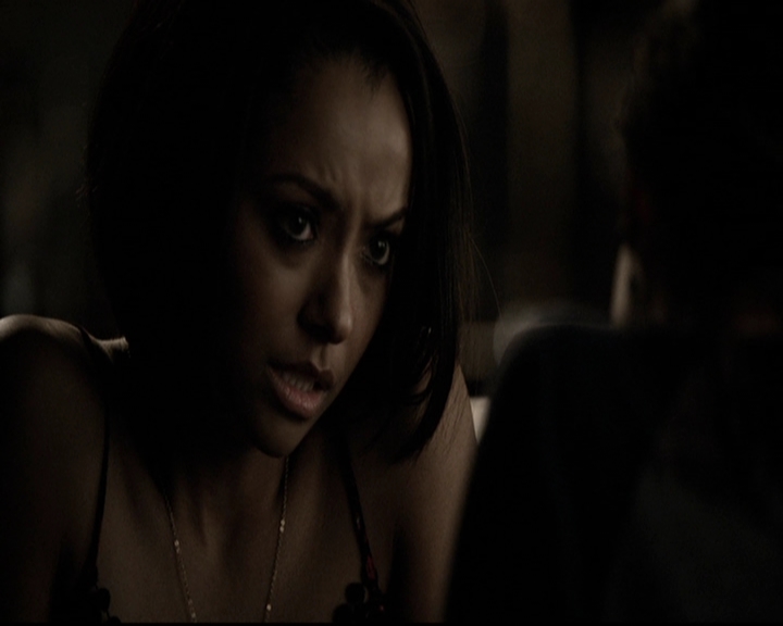 VampireDiariesWorld-dot-org_5x19ManOnFire1668.jpg