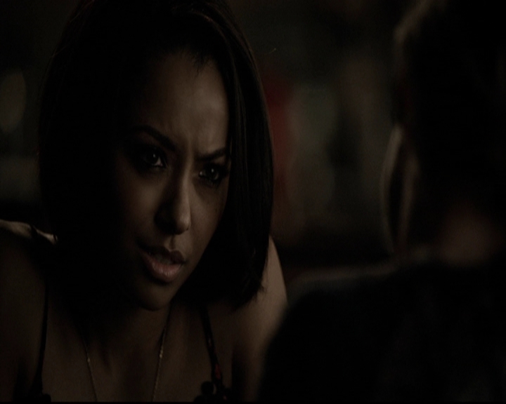 VampireDiariesWorld-dot-org_5x19ManOnFire1677.jpg