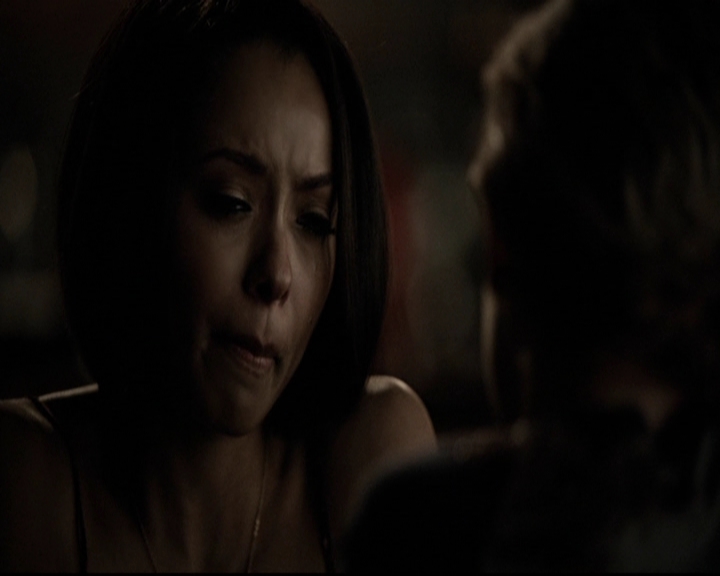 VampireDiariesWorld-dot-org_5x19ManOnFire1687.jpg