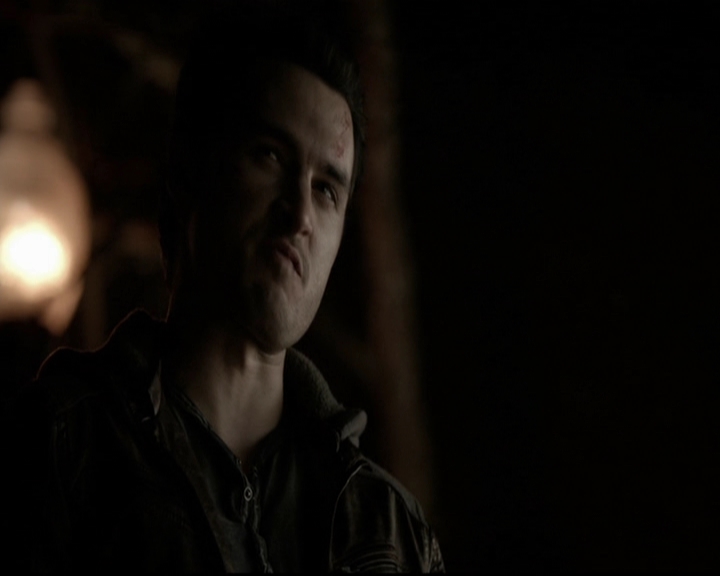 VampireDiariesWorld-dot-org_5x19ManOnFire1742.jpg