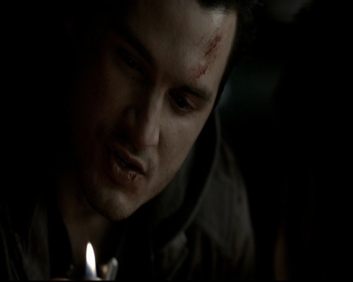 VampireDiariesWorld-dot-org_5x19ManOnFire1756.jpg