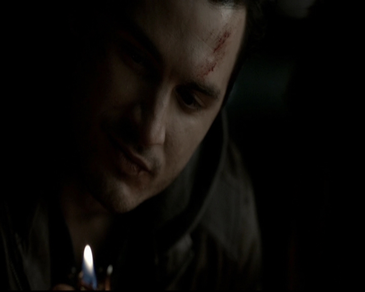 VampireDiariesWorld-dot-org_5x19ManOnFire1758.jpg