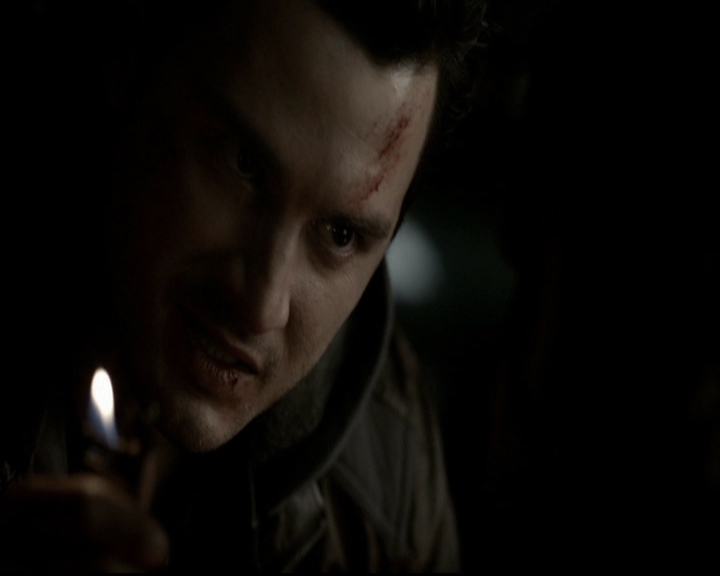 VampireDiariesWorld-dot-org_5x19ManOnFire1765.jpg
