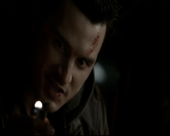 VampireDiariesWorld-dot-org_5x19ManOnFire1780.jpg