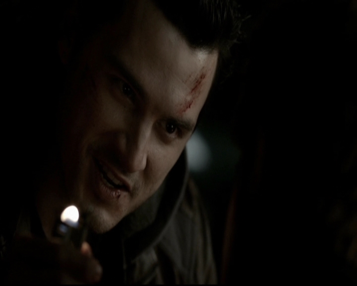 VampireDiariesWorld-dot-org_5x19ManOnFire1781.jpg