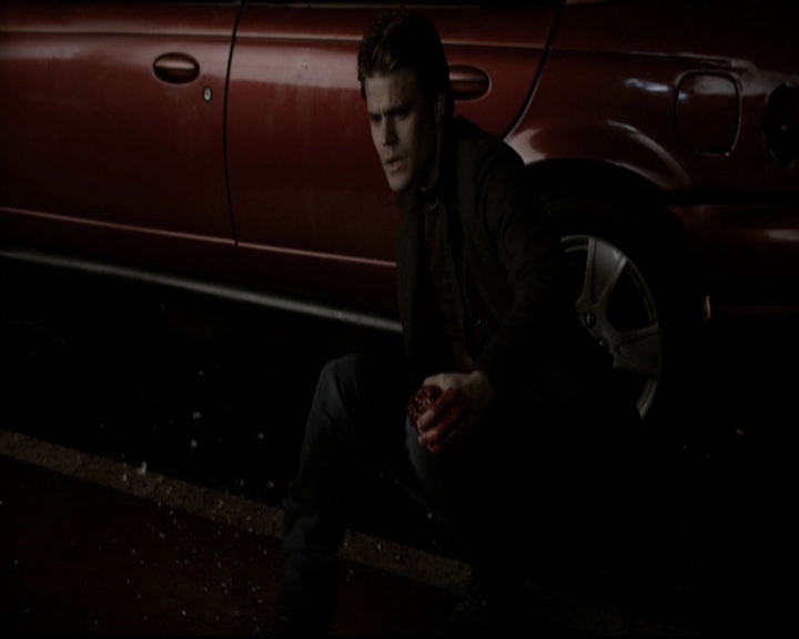 VampireDiariesWorld-dot-org_5x19ManOnFire1798.jpg