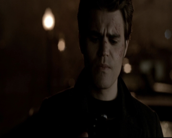VampireDiariesWorld-dot-org_5x19ManOnFire1815.jpg