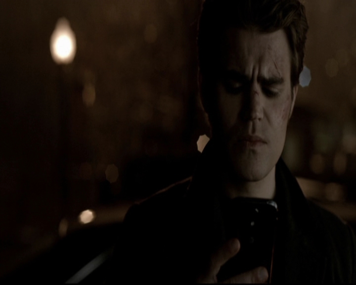 VampireDiariesWorld-dot-org_5x19ManOnFire1818.jpg