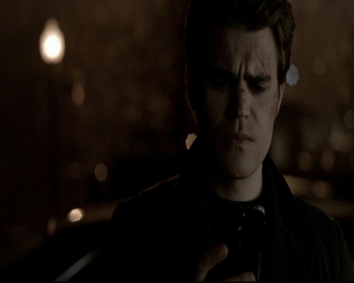 VampireDiariesWorld-dot-org_5x19ManOnFire1820.jpg