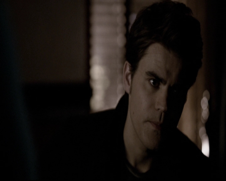 VampireDiariesWorld-dot-org_5x19ManOnFire1892.jpg