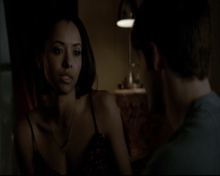 VampireDiariesWorld-dot-org_5x19ManOnFire1952.jpg VampireDiariesWorld-dot-org_5x19ManOnFire1952.jpg