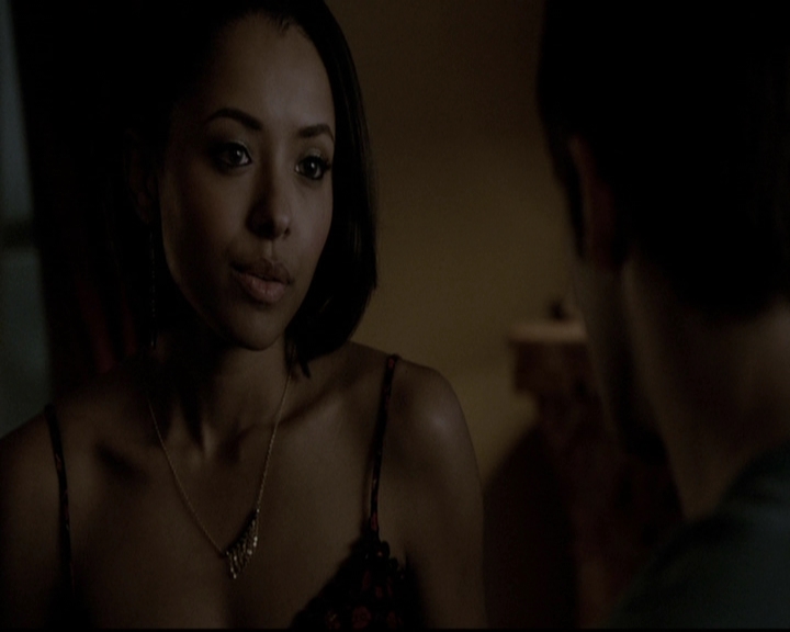 VampireDiariesWorld-dot-org_5x19ManOnFire1964.jpg VampireDiariesWorld-dot-org_5x19ManOnFire1964.jpg