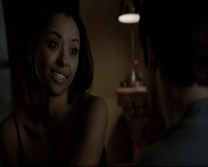 VampireDiariesWorld-dot-org_5x19ManOnFire1969.jpg VampireDiariesWorld-dot-org_5x19ManOnFire1969.jpg