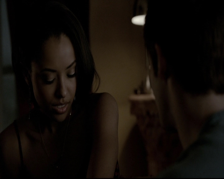 VampireDiariesWorld-dot-org_5x19ManOnFire1971.jpg VampireDiariesWorld-dot-org_5x19ManOnFire1971.jpg