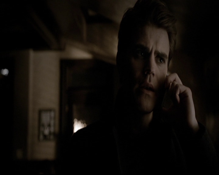 VampireDiariesWorld-dot-org_5x19ManOnFire1979.jpg
