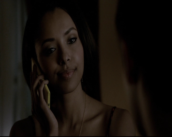 VampireDiariesWorld-dot-org_5x19ManOnFire1987.jpg