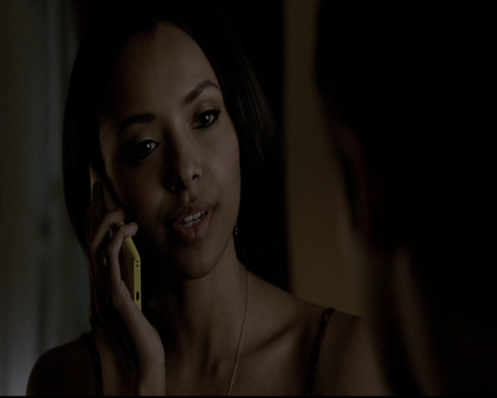 VampireDiariesWorld-dot-org_5x19ManOnFire1988.jpg