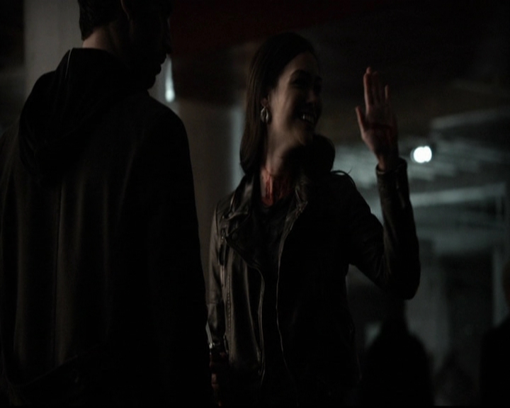 VampireDiariesWorld-dot-org_5x19ManOnFire2045.jpg VampireDiariesWorld-dot-org_5x19ManOnFire2045.jpg