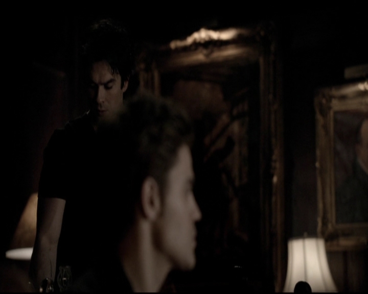 VampireDiariesWorld-dot-org_5x19ManOnFire2147.jpg