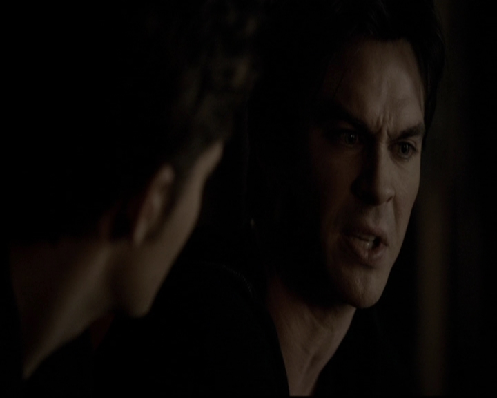 VampireDiariesWorld-dot-org_5x19ManOnFire2186.jpg
