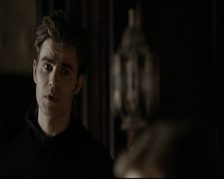 VampireDiariesWorld-dot-org_5x20WhatLiesBeneath0255.jpg