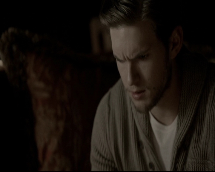 VampireDiariesWorld-dot-org_5x20WhatLiesBeneath0259.jpg