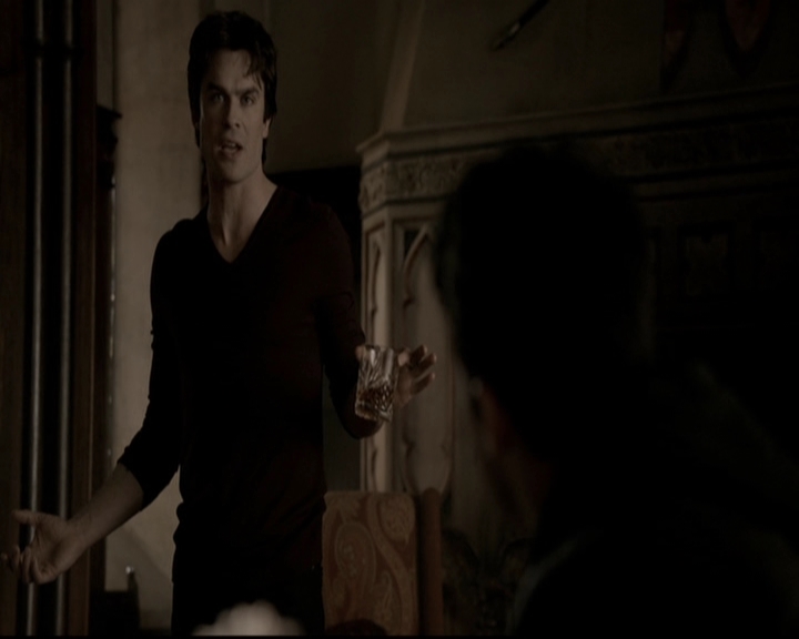 VampireDiariesWorld-dot-org_5x20WhatLiesBeneath0333.jpg