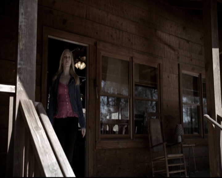 VampireDiariesWorld-dot-org_5x20WhatLiesBeneath0410.jpg