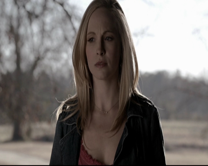 VampireDiariesWorld-dot-org_5x20WhatLiesBeneath0438.jpg