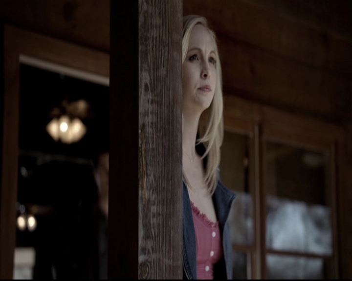 VampireDiariesWorld-dot-org_5x20WhatLiesBeneath0455.jpg