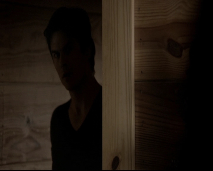 VampireDiariesWorld-dot-org_5x20WhatLiesBeneath0471.jpg