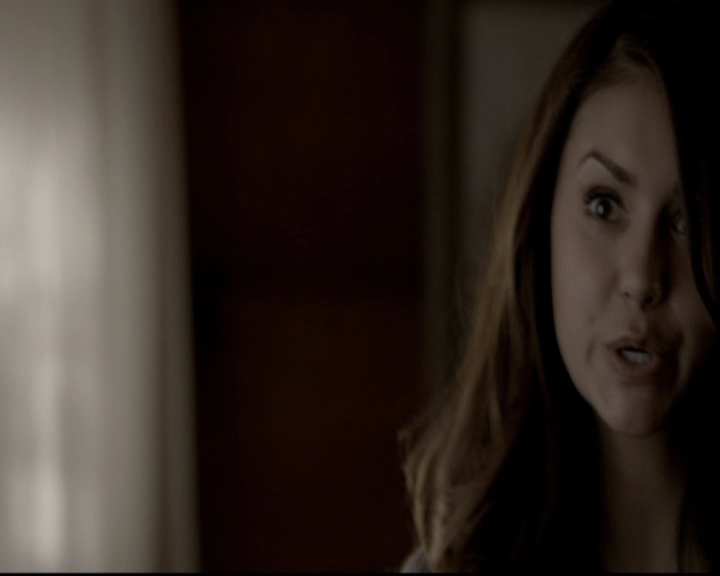 VampireDiariesWorld-dot-org_5x20WhatLiesBeneath0485.jpg