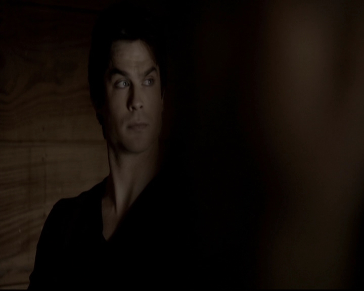 VampireDiariesWorld-dot-org_5x20WhatLiesBeneath0490.jpg