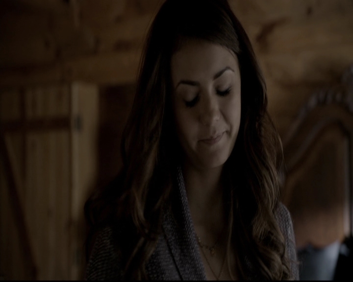 VampireDiariesWorld-dot-org_5x20WhatLiesBeneath0491.jpg