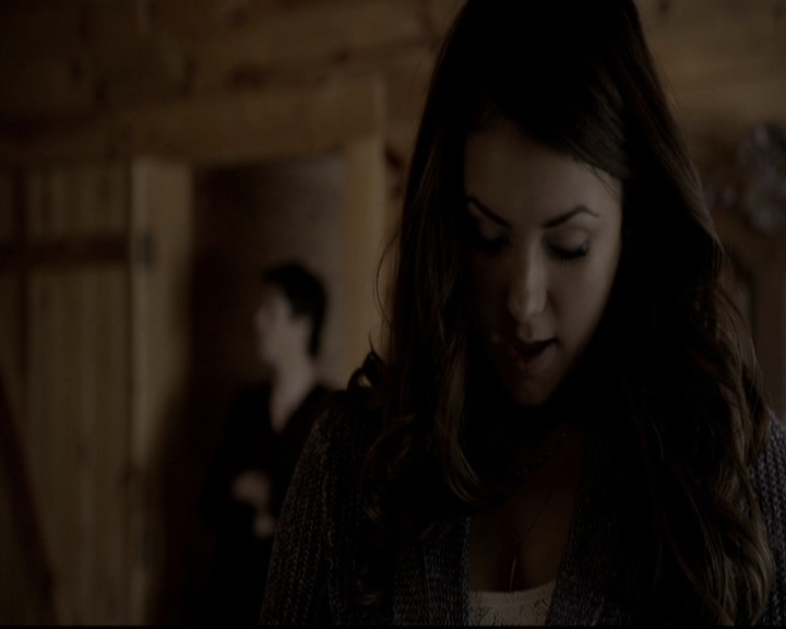 VampireDiariesWorld-dot-org_5x20WhatLiesBeneath0493.jpg
