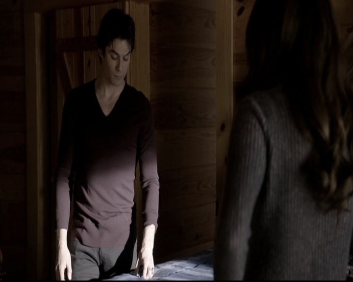 VampireDiariesWorld-dot-org_5x20WhatLiesBeneath0513.jpg