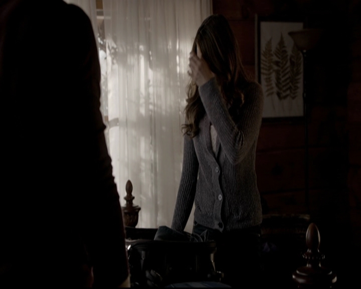 VampireDiariesWorld-dot-org_5x20WhatLiesBeneath0520.jpg