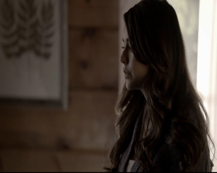 VampireDiariesWorld-dot-org_5x20WhatLiesBeneath0525.jpg