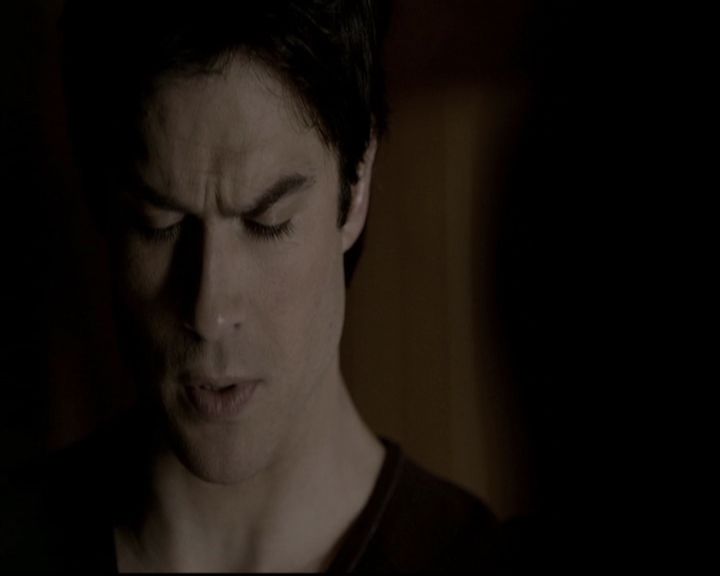 VampireDiariesWorld-dot-org_5x20WhatLiesBeneath0541.jpg