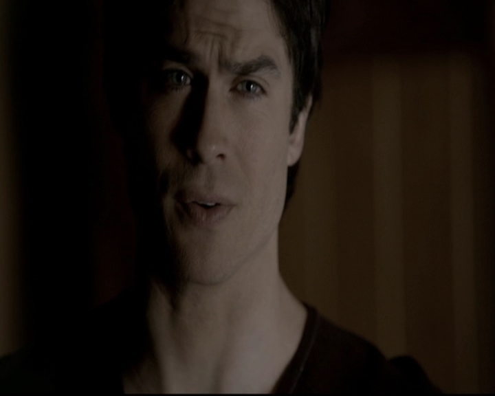 VampireDiariesWorld-dot-org_5x20WhatLiesBeneath0545.jpg