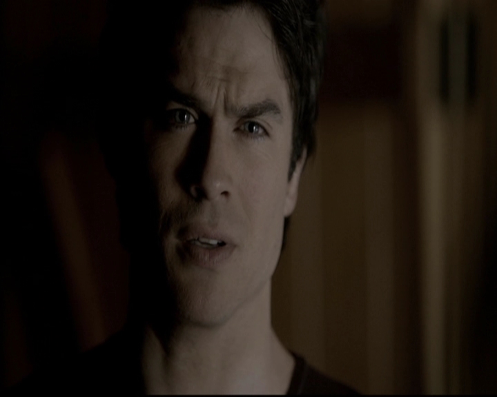VampireDiariesWorld-dot-org_5x20WhatLiesBeneath0549.jpg