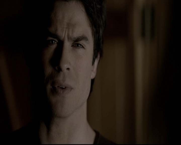 VampireDiariesWorld-dot-org_5x20WhatLiesBeneath0551.jpg
